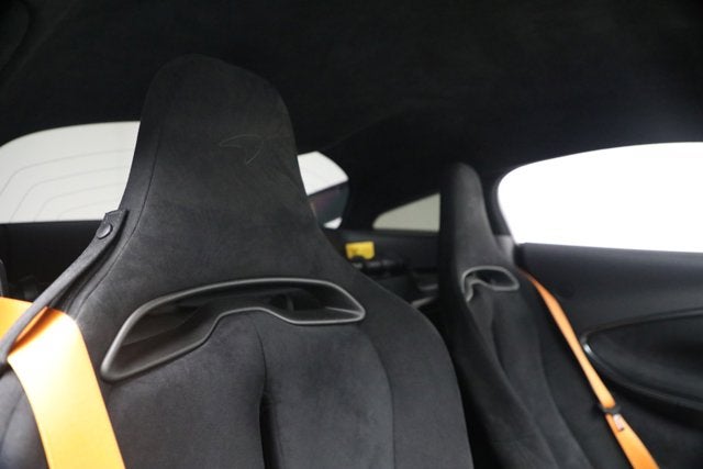 2023 McLaren Artura Base