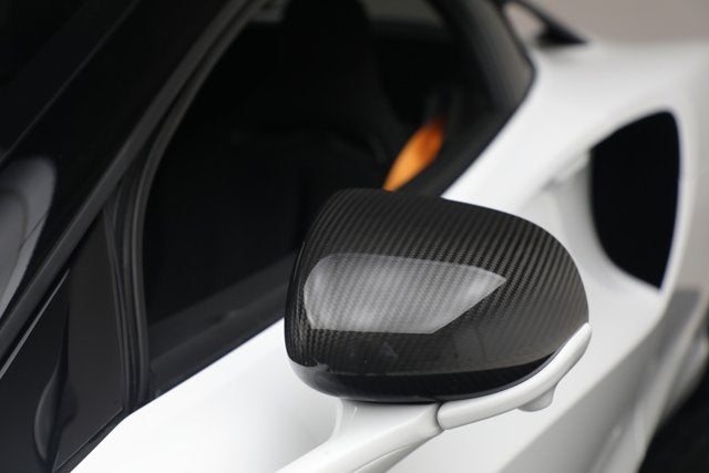 2023 McLaren Artura Base