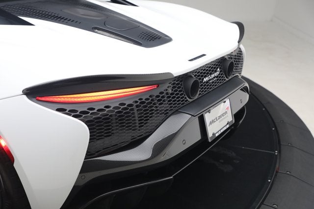 2023 McLaren Artura Base