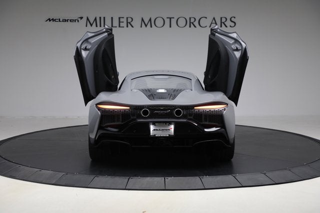 2023 McLaren Artura Base