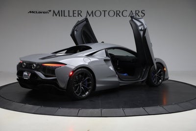 2023 McLaren Artura Base