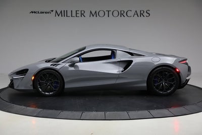 2023 McLaren Artura Base