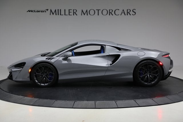 2023 McLaren Artura Base