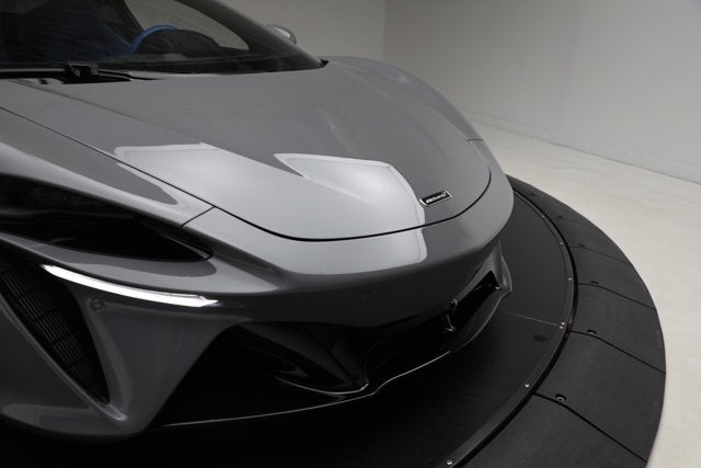 2023 McLaren Artura Base