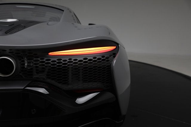 2023 McLaren Artura Base