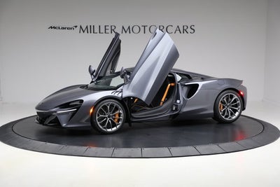 2025 McLaren Artura Vision