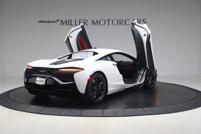 2023 McLaren Artura TechLux