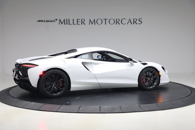 2023 McLaren Artura TechLux