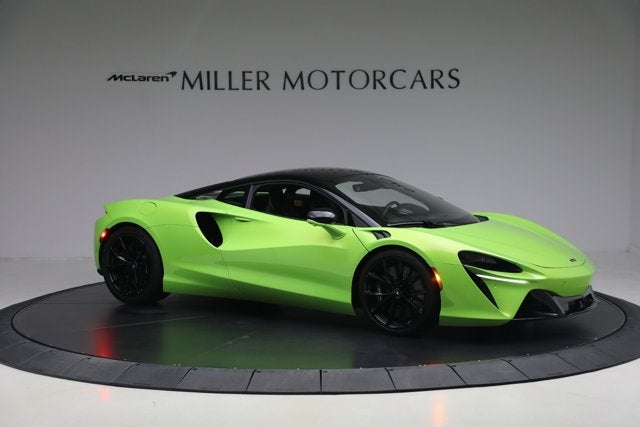 2023 McLaren Artura Performance