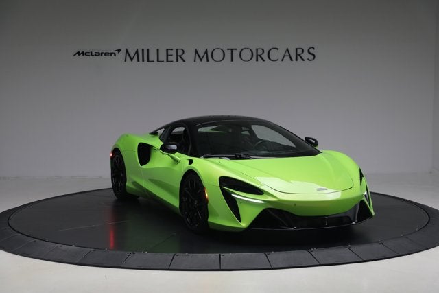 2023 McLaren Artura Performance