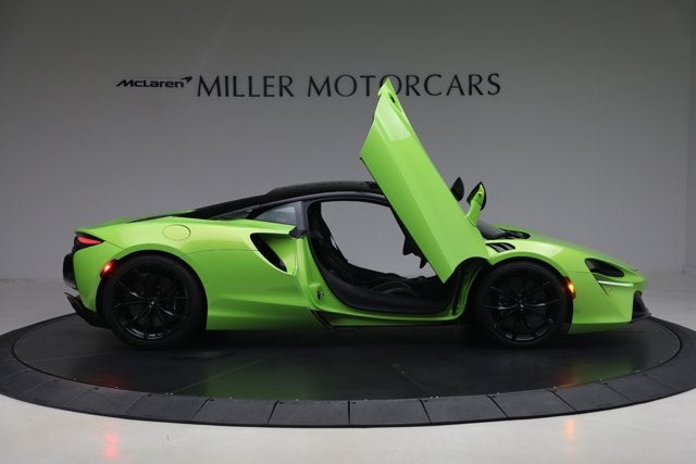 2023 McLaren Artura Performance