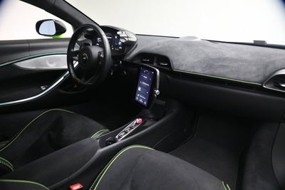 2023 McLaren Artura Performance