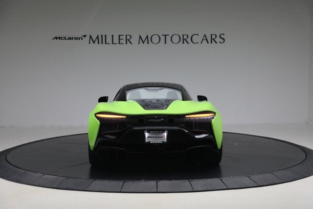 2023 McLaren Artura Performance