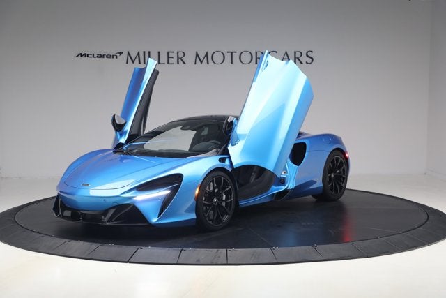 2024 McLaren Artura Performance