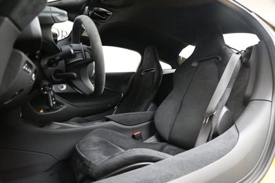 2024 McLaren Artura Base