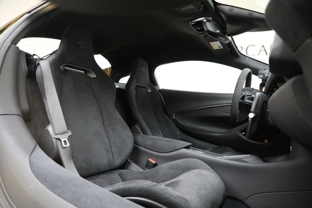 2024 McLaren Artura Base