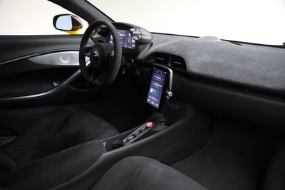 2024 McLaren Artura Base