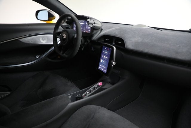 2024 McLaren Artura Base