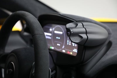 2024 McLaren Artura Base