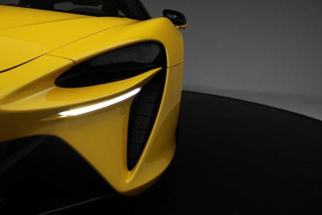 2024 McLaren Artura Base