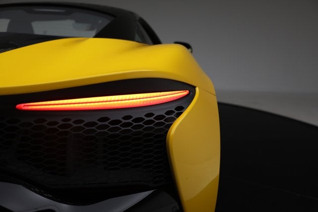 2024 McLaren Artura Base