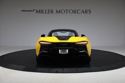 2024 McLaren Artura Base