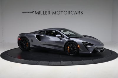 2024 McLaren Artura Performance