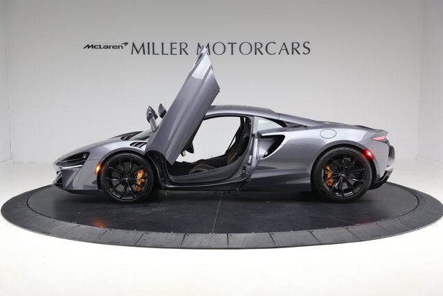 2024 McLaren Artura Performance