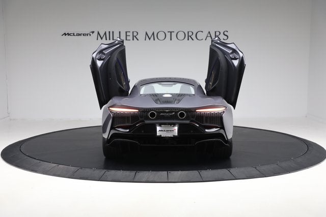 2024 McLaren Artura Performance