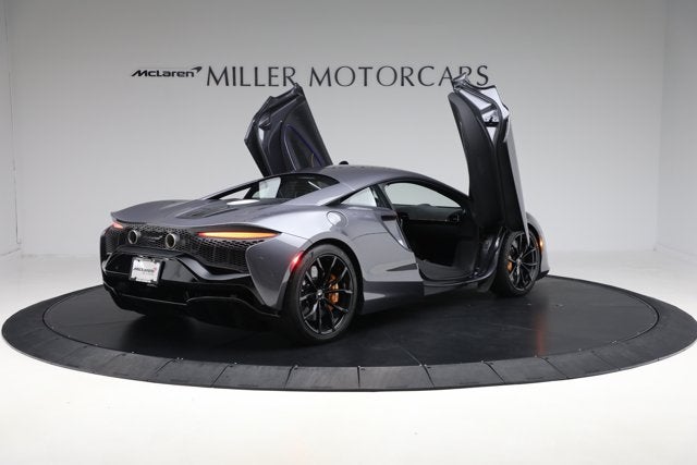 2024 McLaren Artura Performance