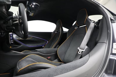 2024 McLaren Artura Performance