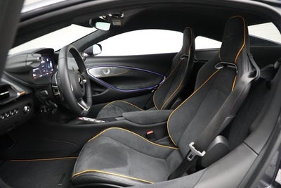 2024 McLaren Artura Performance