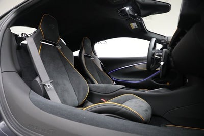 2024 McLaren Artura Performance