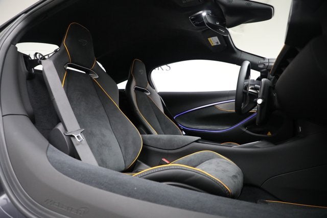 2024 McLaren Artura Performance