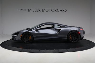 2024 McLaren Artura Performance