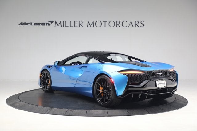 2023 McLaren Artura TechLux