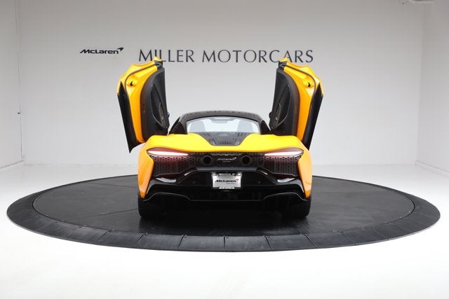 2024 McLaren Artura Performance