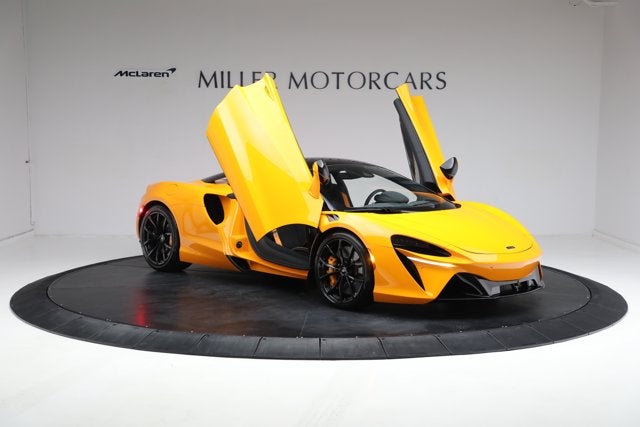 2024 McLaren Artura Performance