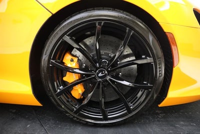 2024 McLaren Artura Performance
