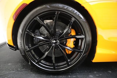 2024 McLaren Artura Performance
