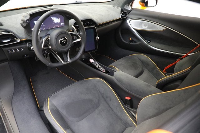 2024 McLaren Artura Performance