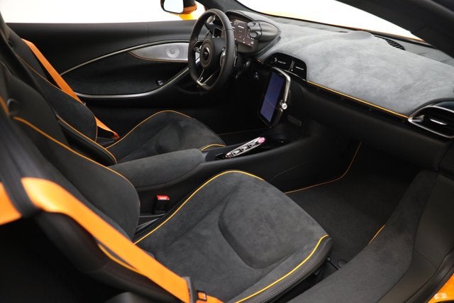 2024 McLaren Artura Performance