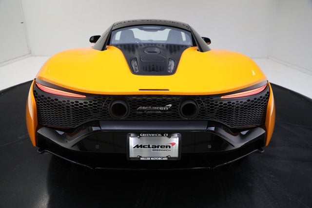 2024 McLaren Artura Performance