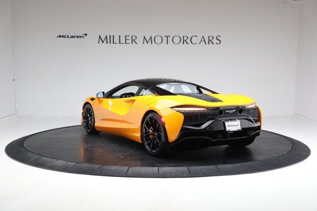 2024 McLaren Artura Performance