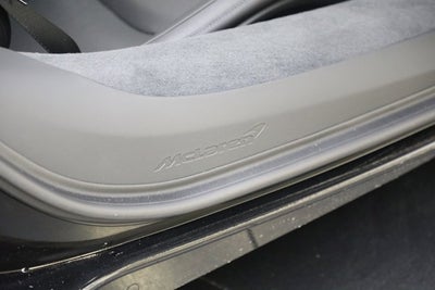 2025 McLaren Artura TechLux