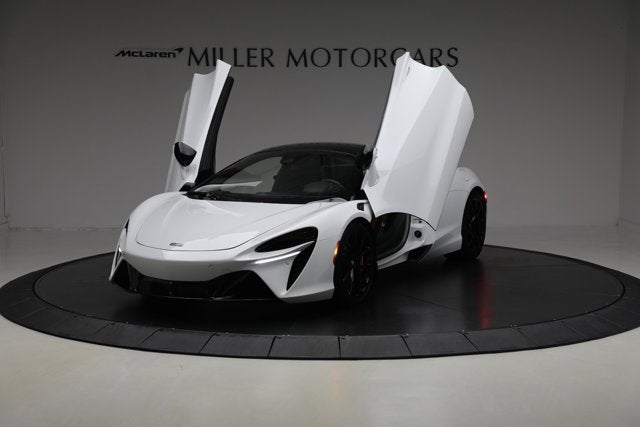 2023 McLaren Artura TechLux