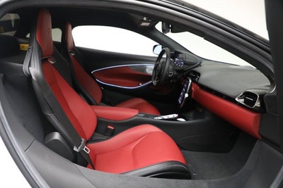 2023 McLaren Artura TechLux