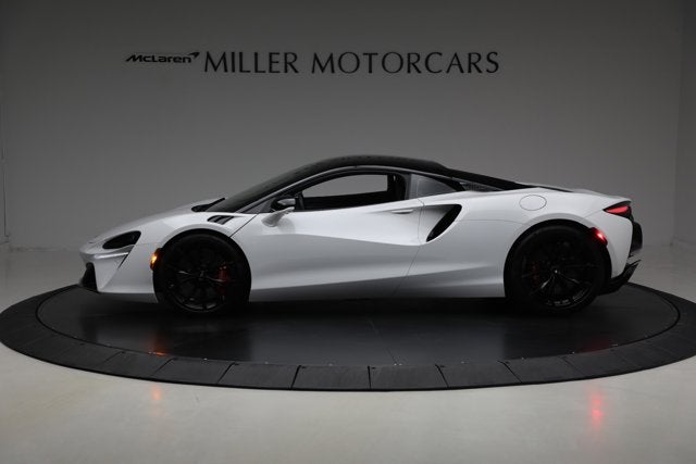 2023 McLaren Artura TechLux