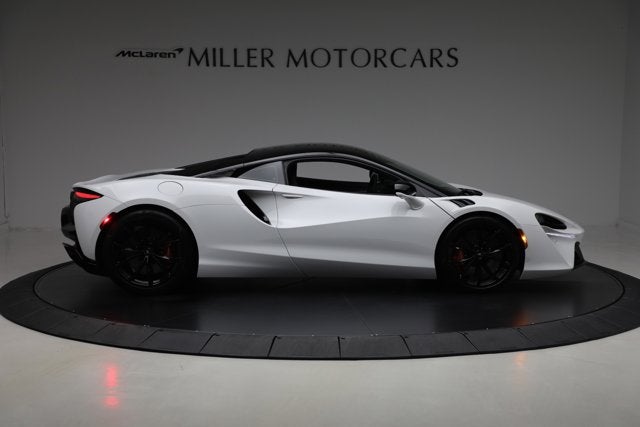 2023 McLaren Artura TechLux