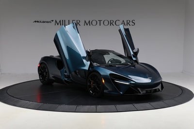 2025 McLaren Artura Spider Base